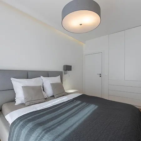 Apartment Very Stylish&secure Penthouse -free Parking