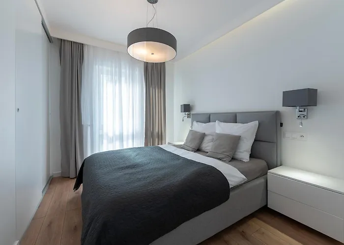 Apartman Very Stylish&secure Penthouse -free Parking Łódź