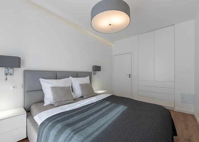 Apartman Very Stylish&secure Penthouse -free Parking