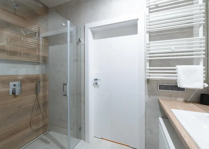 Very Stylish&secure Penthouse -free Parking